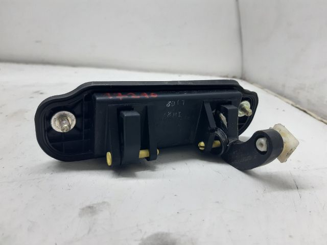 bontott MAZDA PREMACY Csomagtérajtó Kilincs