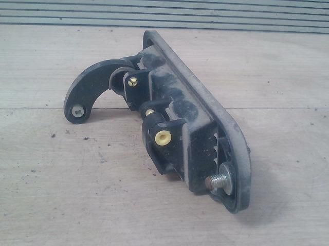 bontott MAZDA PREMACY Csomagtérajtó Kilincs