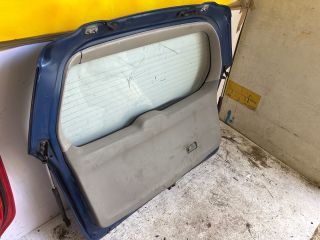 bontott MAZDA PREMACY Csomagtérajtó (Részeivel)