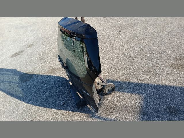 bontott MAZDA PREMACY Csomagtérajtó (Részeivel)