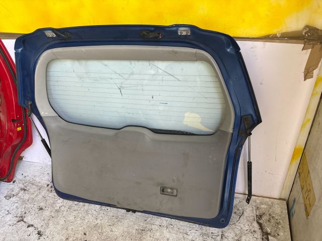 bontott MAZDA PREMACY Csomagtérajtó (Részeivel)