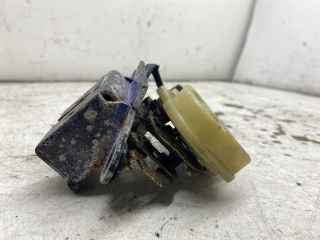 bontott MAZDA PREMACY Csomagtérajtó Zárszerkezet