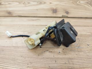 bontott MAZDA PREMACY Csomagtérajtó Zárszerkezet