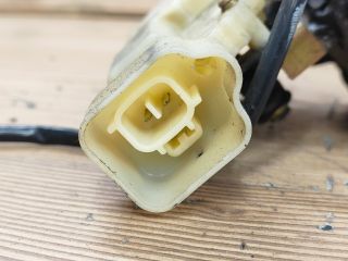 bontott MAZDA PREMACY Csomagtérajtó Zárszerkezet