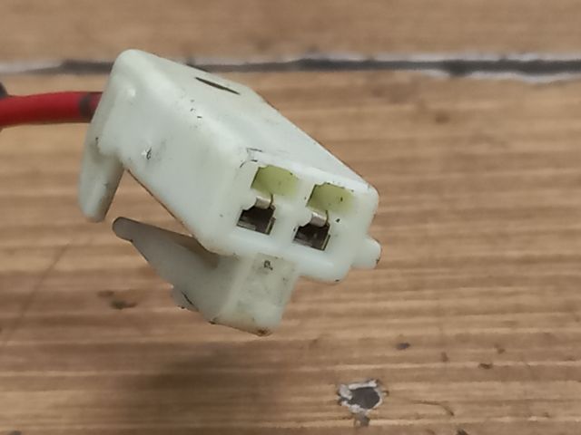 bontott MAZDA PREMACY Csomagtérajtó Zárszerkezet