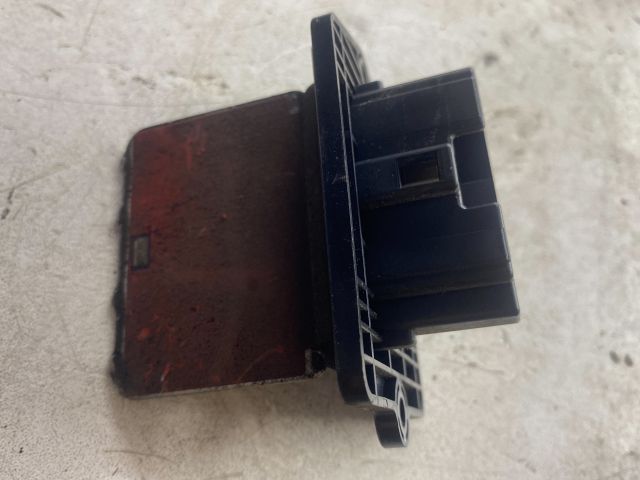 bontott MAZDA PREMACY Előtét Ellenállás Fűtőmotor