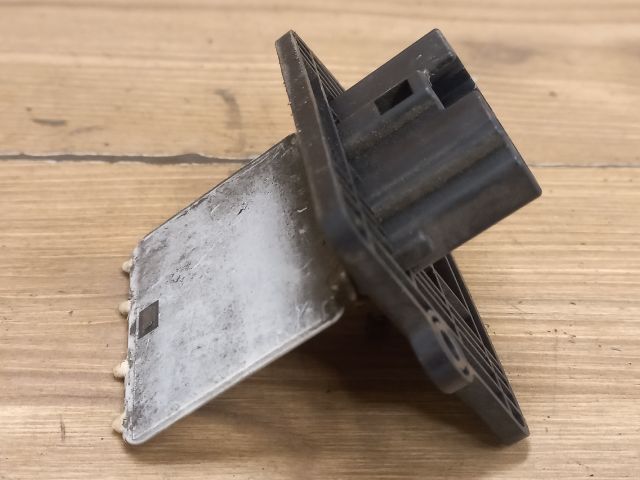 bontott MAZDA PREMACY Előtét Ellenállás Fűtőmotor