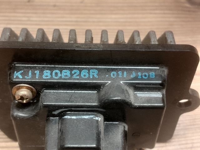 bontott MAZDA PREMACY Előtét Ellenállás Fűtőmotor