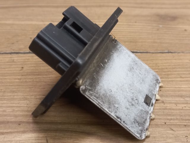 bontott MAZDA PREMACY Előtét Ellenállás Fűtőmotor