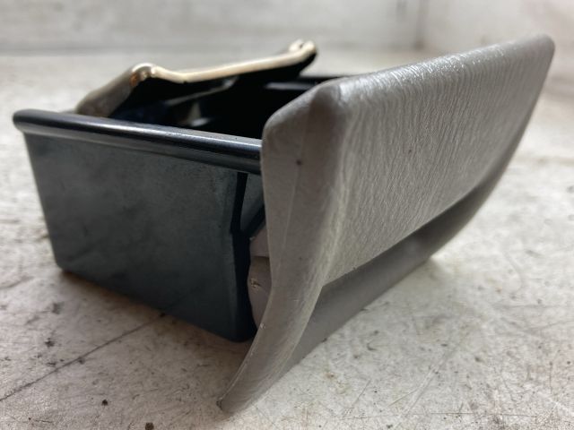 bontott MAZDA PREMACY Első Tároló Rekesz