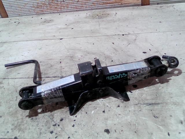 bontott MAZDA PREMACY Emelő