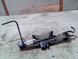 bontott MAZDA PREMACY Emelő