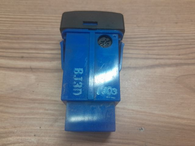 bontott MAZDA PREMACY Fényszórómagasság Állító Kapcsoló