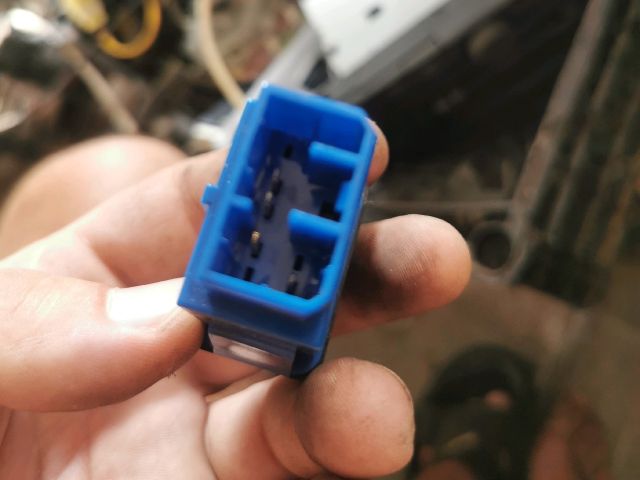 bontott MAZDA PREMACY Fényszórómagasság Állító Kapcsoló