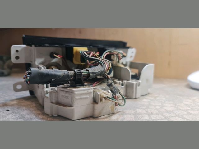 bontott MAZDA PREMACY Fűtéskapcsoló (manuális klímás)