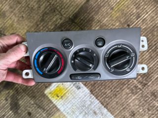 bontott MAZDA PREMACY Fűtéskapcsoló (manuális klímás)