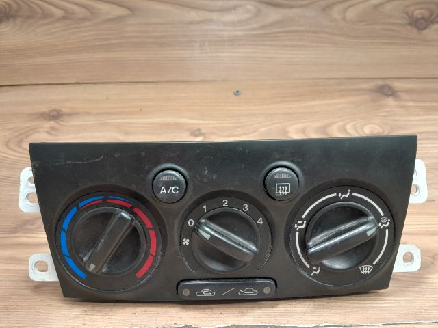 bontott MAZDA PREMACY Fűtéskapcsoló (manuális klímás)