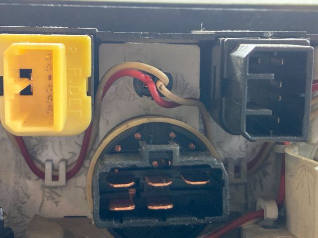 bontott MAZDA PREMACY Fűtéskapcsoló (manuális klímás)