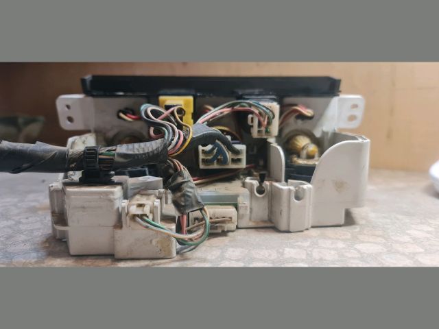 bontott MAZDA PREMACY Fűtéskapcsoló (manuális klímás)