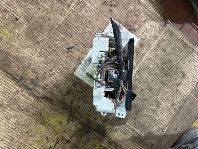 bontott MAZDA PREMACY Fűtéskapcsoló (manuális klímás)