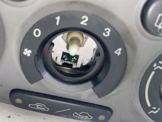 bontott MAZDA PREMACY Fűtéskapcsoló (manuális klímás)