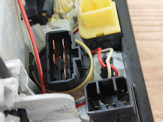 bontott MAZDA PREMACY Fűtéskapcsoló