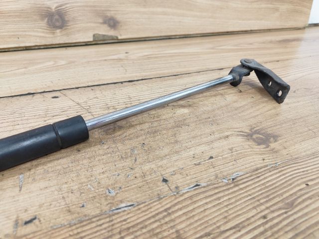 bontott MAZDA PREMACY Gázrugós Kitámasztó Teleszkóp Csomagtérajtó Jobb