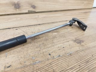 bontott MAZDA PREMACY Gázrugós Kitámasztó Teleszkóp Csomagtérajtó Jobb