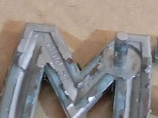 bontott MAZDA PREMACY Hátsó Embléma