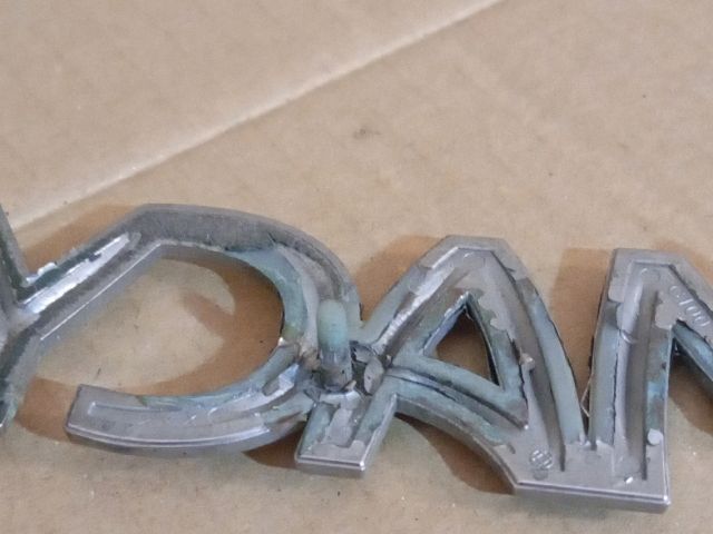 bontott MAZDA PREMACY Hátsó Embléma