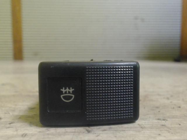 bontott MAZDA PREMACY Hátsó Ködzárófény Kapcsoló