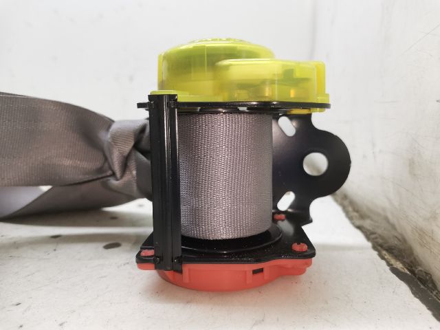 bontott MAZDA PREMACY Hátsó középső Biztonsági Öv