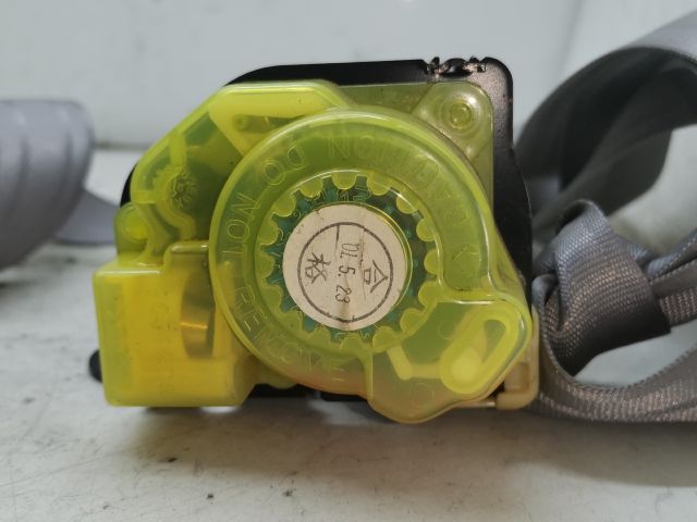 bontott MAZDA PREMACY Hátsó középső Biztonsági Öv