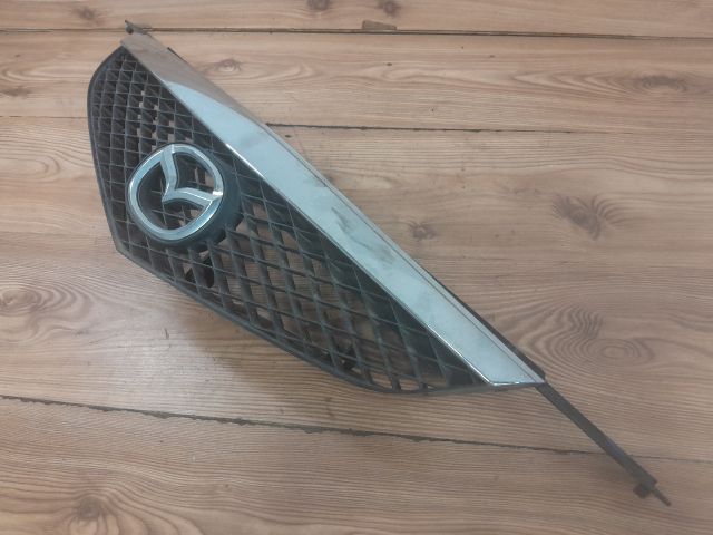 bontott MAZDA PREMACY Hűtőrács