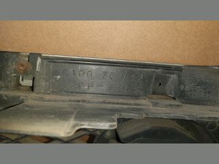 bontott MAZDA PREMACY Hűtőrács