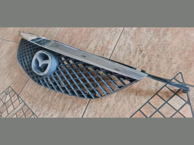 bontott MAZDA PREMACY Hűtőrács