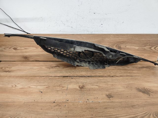 bontott MAZDA PREMACY Hűtőrács