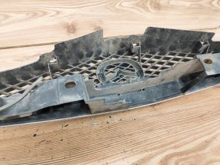 bontott MAZDA PREMACY Hűtőrács