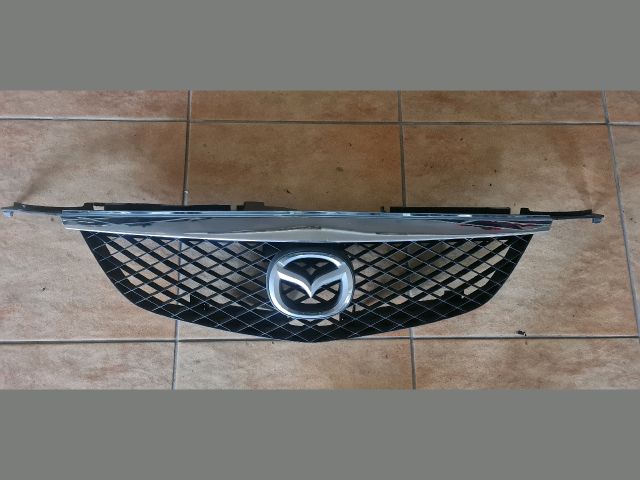 bontott MAZDA PREMACY Hűtőrács