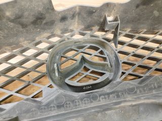 bontott MAZDA PREMACY Hűtőrács