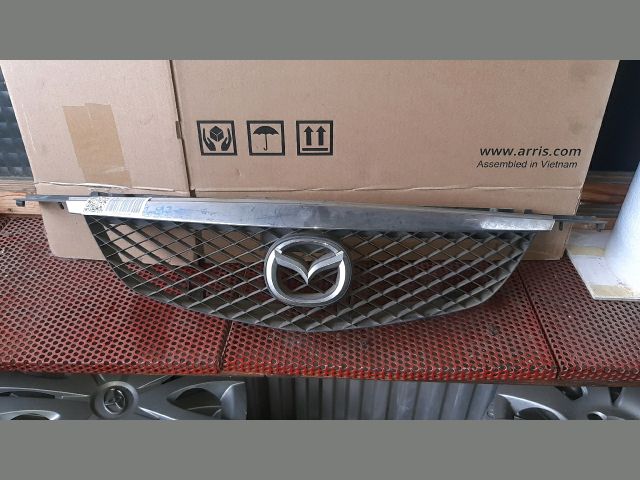 bontott MAZDA PREMACY Hűtőrács