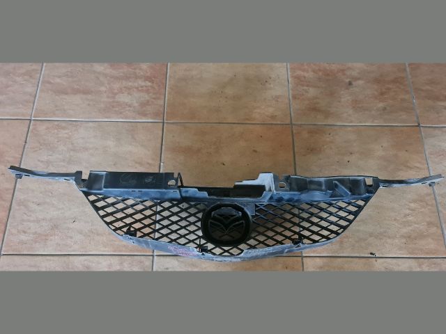 bontott MAZDA PREMACY Hűtőrács