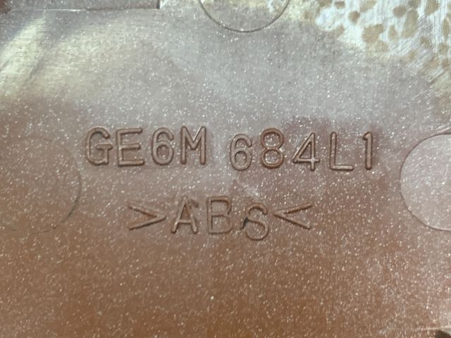 bontott MAZDA PREMACY Jobb első Ablakemelő Kapcsoló Keret