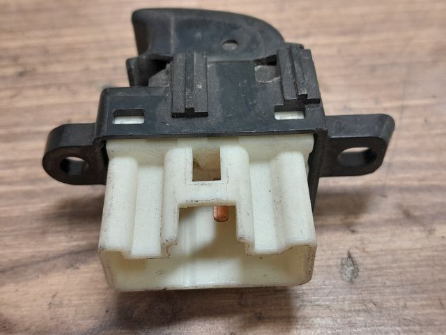 bontott MAZDA PREMACY Jobb első Ablakemelő Kapcsoló