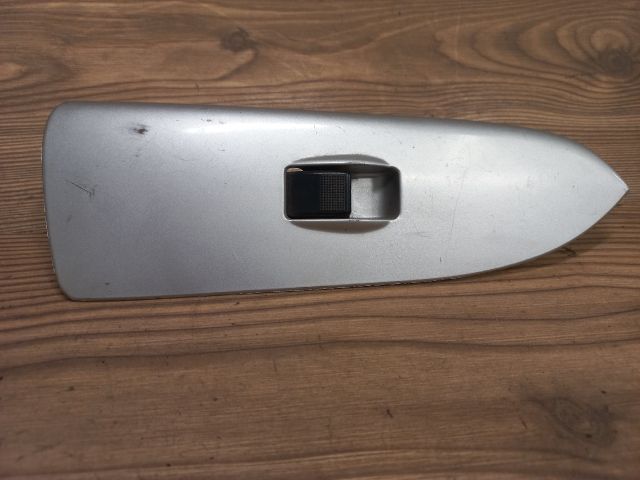 bontott MAZDA PREMACY Jobb első Ablakemelő Kapcsoló