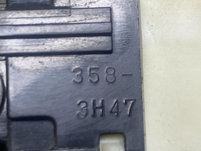 bontott MAZDA PREMACY Jobb első Ablakemelő Kapcsoló