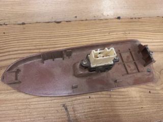 bontott MAZDA PREMACY Jobb első Ablakemelő Kapcsoló