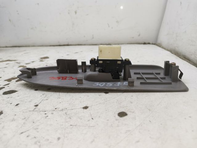 bontott MAZDA PREMACY Jobb első Ablakemelő Kapcsoló