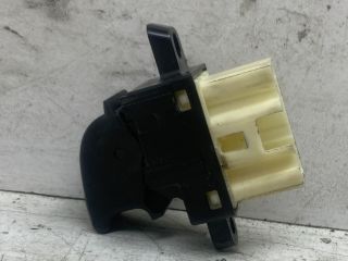 bontott MAZDA PREMACY Jobb első Ablakemelő Kapcsoló