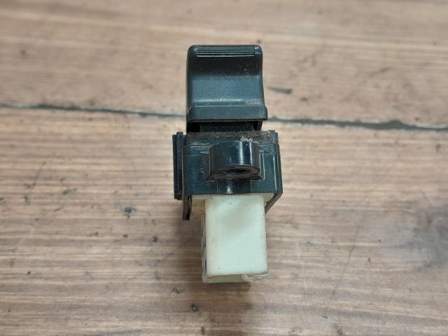 bontott MAZDA PREMACY Jobb első Ablakemelő Kapcsoló